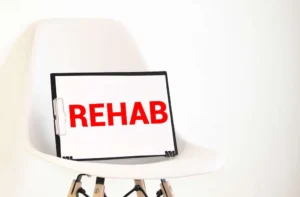 Understanding the Difference Between Inpatient and Outpatient Rehab